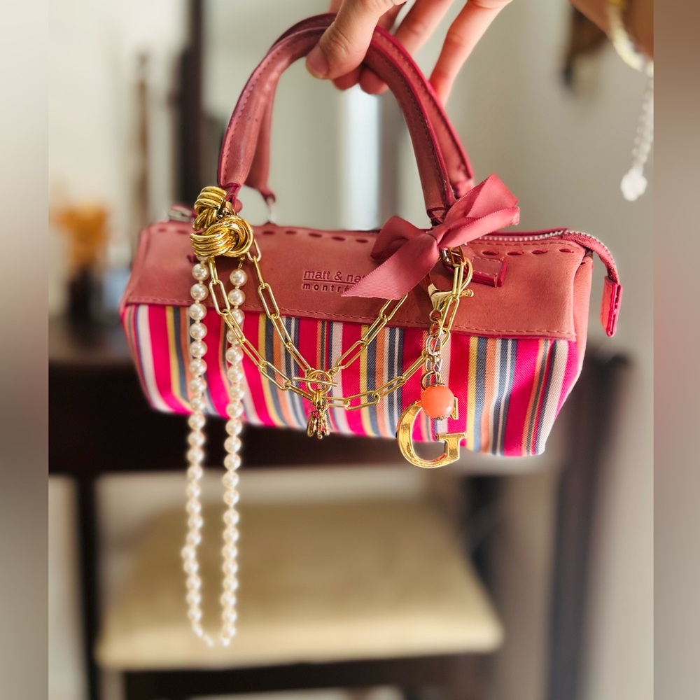 Matt&Natt vegan leather baguette bag.